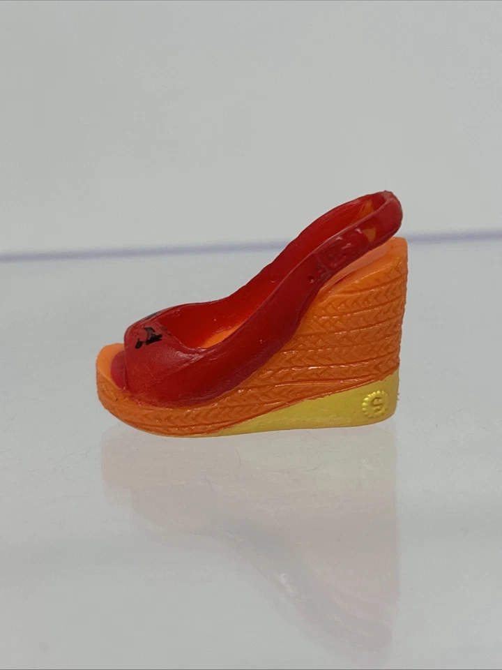 Shopkins Season 2 Pink Wedgy Wendy  Wedge Heel Shoe - Image 4 of 4