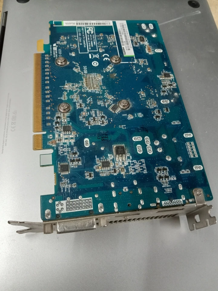 SAPPHIRE HD7750 1GB GDDR5 PCI-E HDMI/DVI-I/DP Graphics Card - Image 3 of 4