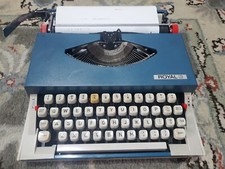 Vintage ROYAL Typewriter With Carrying Case ..No # 1561057 Made In Japan thumbnail