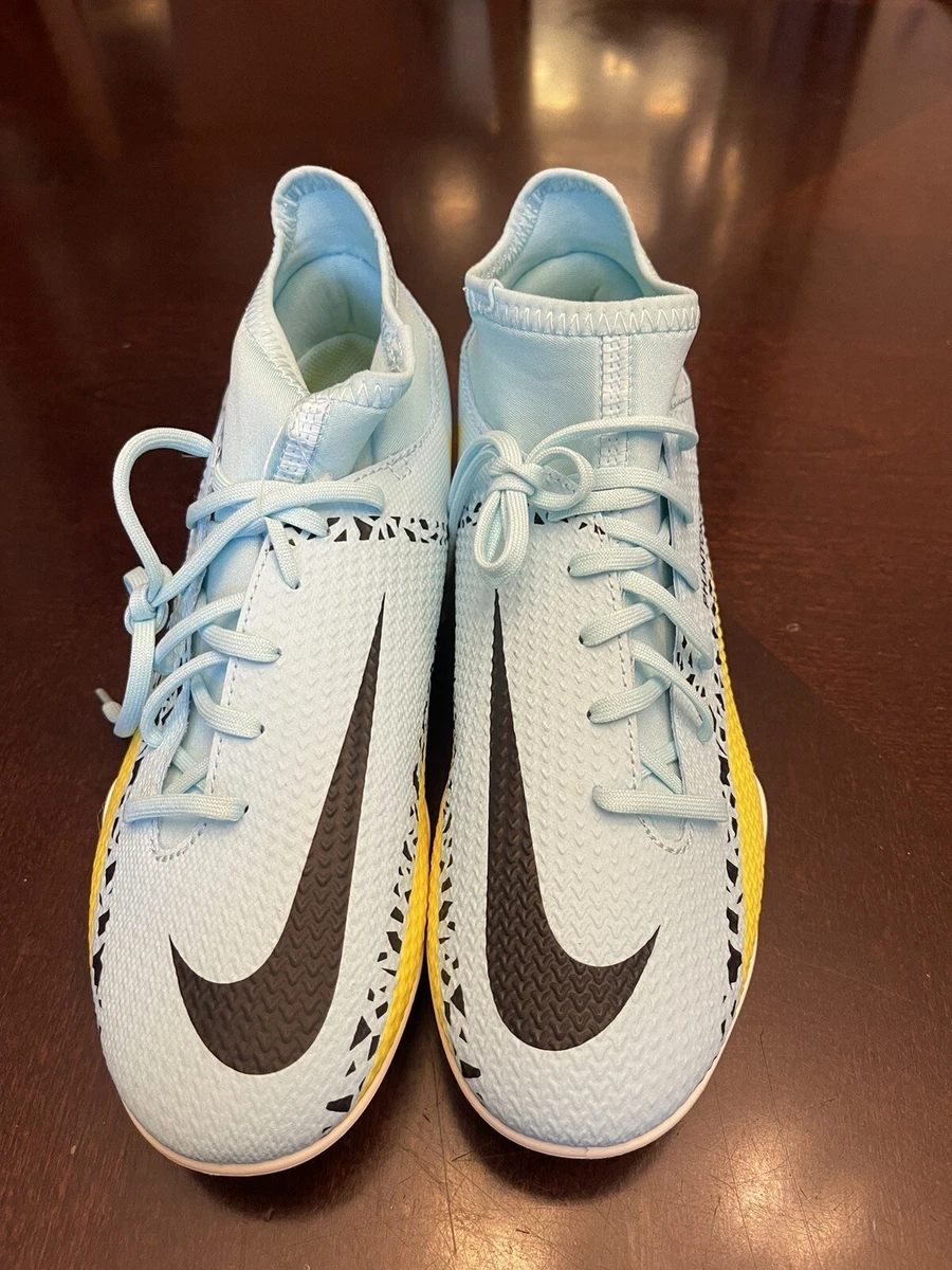 Nike phantom 3 academy cheap dynamic fit fg soccer cleats