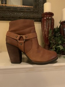 korks ankle boots