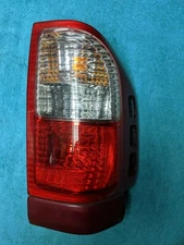 00 01 02 03 04 ISUZU RODEO PASSENGER/RIGHT SIDE TAIL LIGHT LAMP 8979414190 OEM