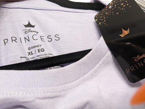Disney Princess Adults Women T-shirt Size XL NWT - Picture 3 of 4