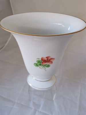 Herend Vase Porzellan Ungarn handbemalt 23 cm   Blumenmotiv   Goldrand