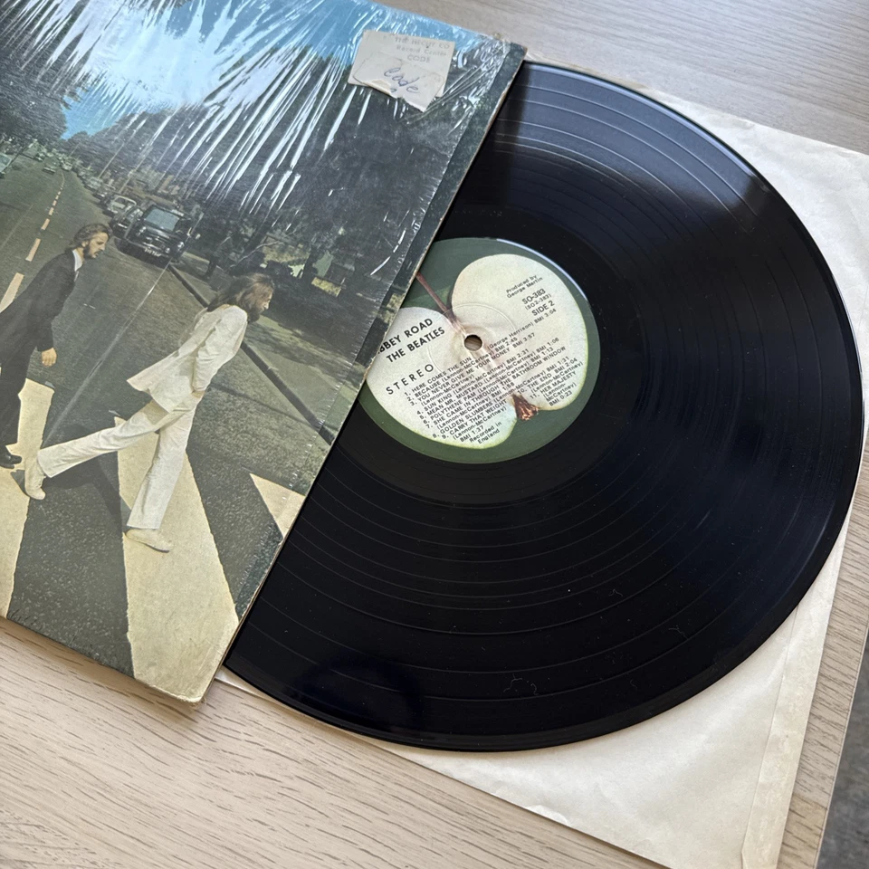 Beatles Abbey Road 1970s US Pressing 🍏 In Shrink! Complete W/Sleeve Excellent - Image 2 of 4