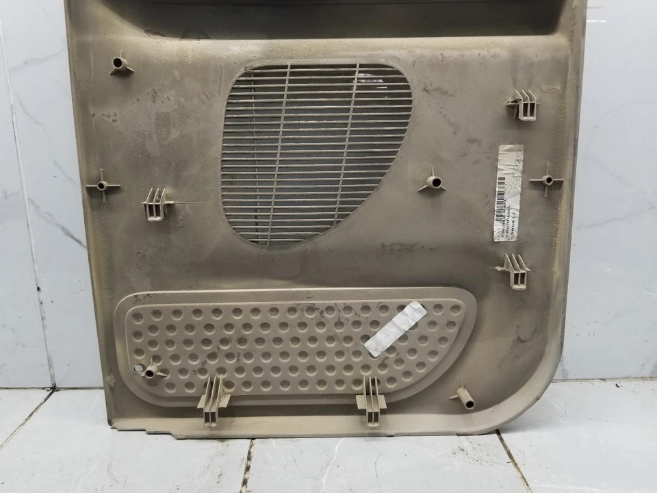 2001 FORD F-350 SUPERCAB 7,3 Л ЗАДНЯЯ ЛЕВАЯ НИЖНЯЯ ПАНЕЛЬ ОТДЕЛКИ ДВЕРИ #010138 - Изображение 2 из 4