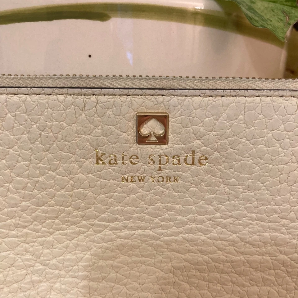 Cartera sin asas de cuero Kate Spade New York Southport Avenue Gia de cuero granulado Foto 2 de 4