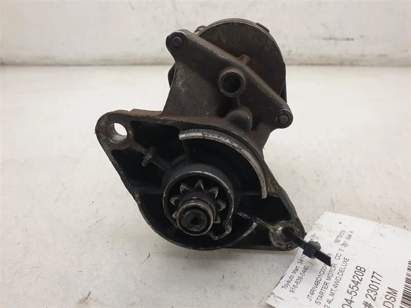 MONTAJE MOTOR ARRANQUE TOYOTA PICKUP 81-87 2,4 L 4X4 MT 1,4 KW  Foto 2 de 4