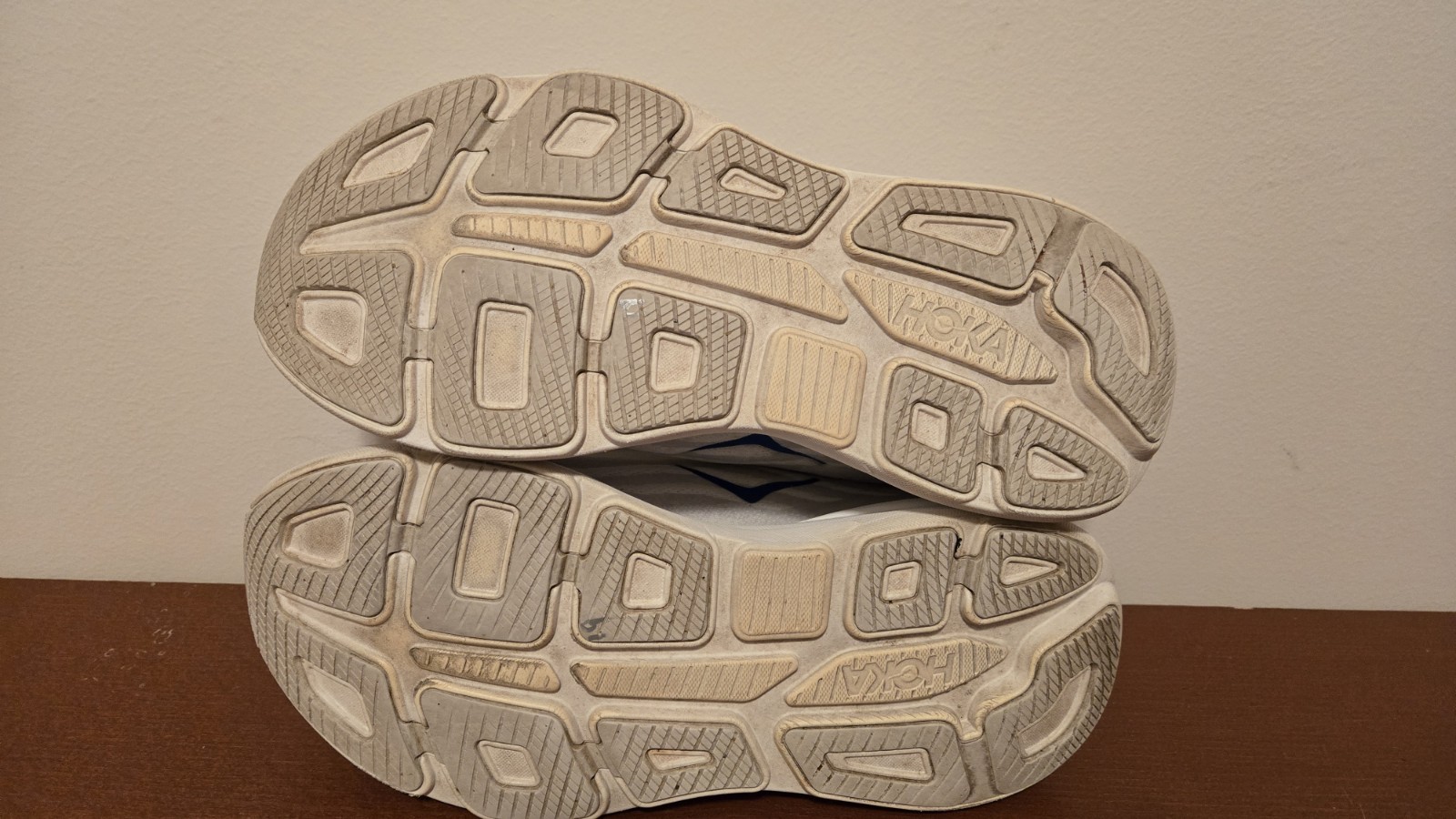 Hoka Bondi 9 COSMIC GRAY RUNNING SHOES MENS SZ 12 D VERY NICE!  thumbnail 8