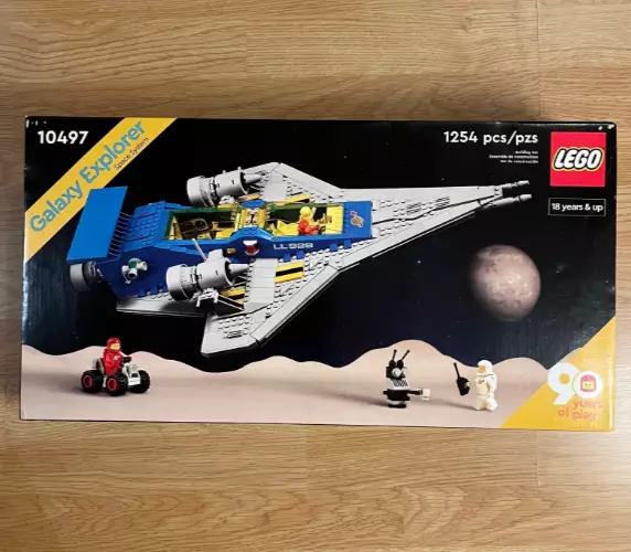 Galaxy Explorer 10497, LEGO® Icons
