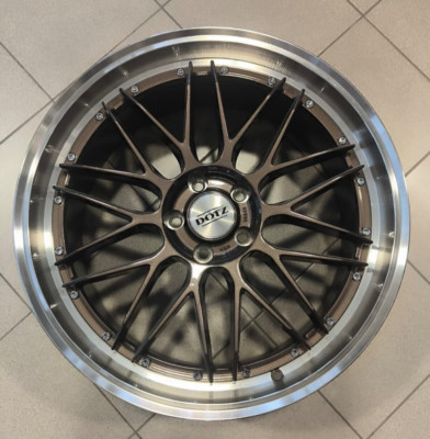 Einzelstück Dotz Revvo 8,5x20 LK 5x112 ET45 Ausstellungsstück RIEGER-Tuning