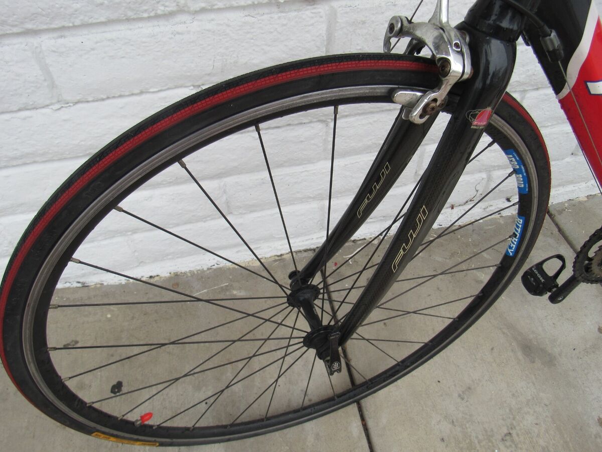 FUJI ROUBAIX Pro Series 56CM ROAD BIKE | eBay FUJI ROUBAIX Pro Series 56CM ROAD BIKE | eBay