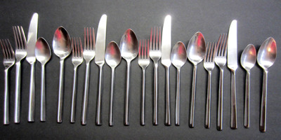 20 Piece Hampton Silversmiths Pyramid Stainless Flatware Set Service For 4