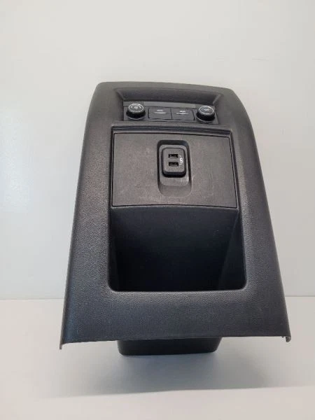 Buick Enclave 2018 2019 control de temperatura trasero con identificación de moldura 23507152 Foto 3 de 4