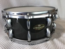 Pearl Masterworks 14x6.5 Snare Drum – Carbon Fiber Mat