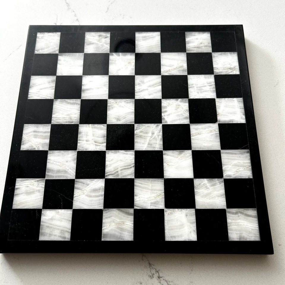 Tablero de ajedrez de mármol blanco y negro de 7 3/4 pulgadas, piedra pulida vintage  Foto 2 de 4