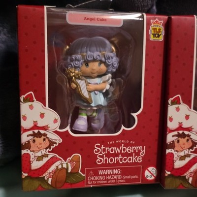 The Loyal Subjects Strawberry Shortcake Angel Cake Scented Cheebee Figurine