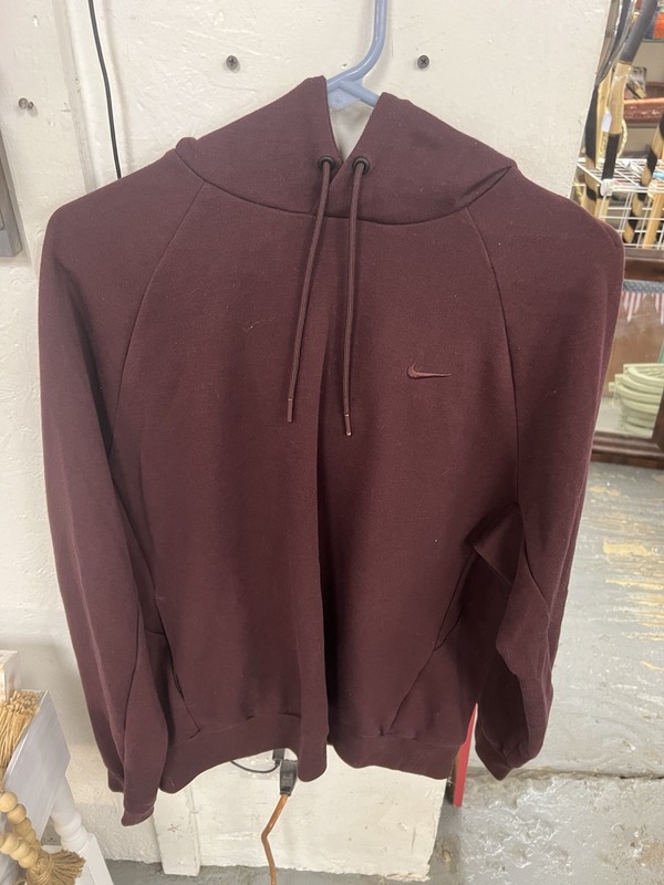 Nike Men’s Medium Dri-Fit Burgundy Pullover Hoodie