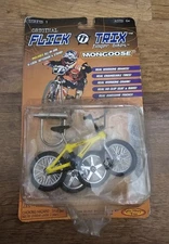 NEW Series 1 Original Flick Trix Mongoose Californian Yellow #12422 Damaged Pack