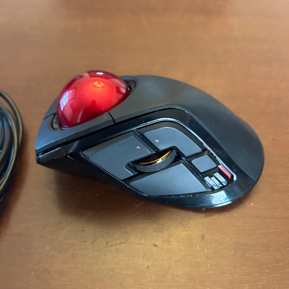 Elecom Deft Pro Trackball Mouse M-DPT1MR Wireless Ergonomic 8 Button Bluetooth - Image 3 of 4