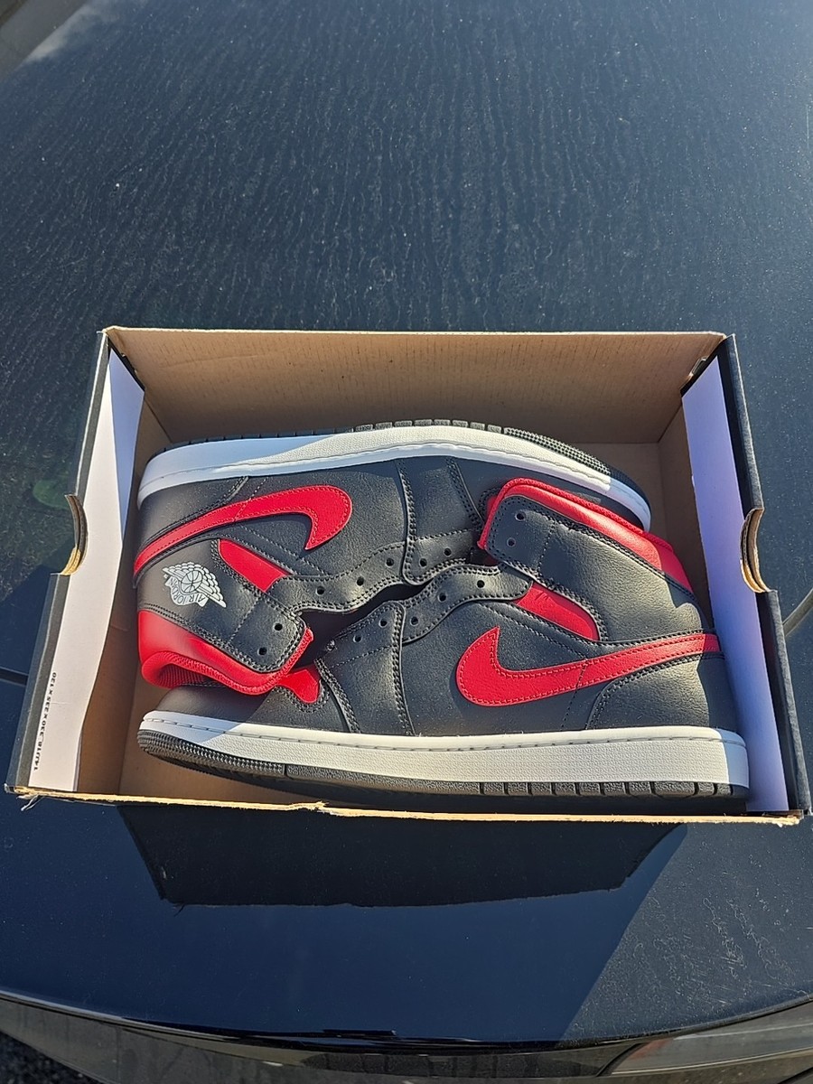 Nike Air Jordan 1 Mid Bred Twist University Red Sz 10.5 DQ8426-067 Retro Sneaker Nike Air Jordan 1 Mid Bred Twist DQ8426-067 Men main image 2