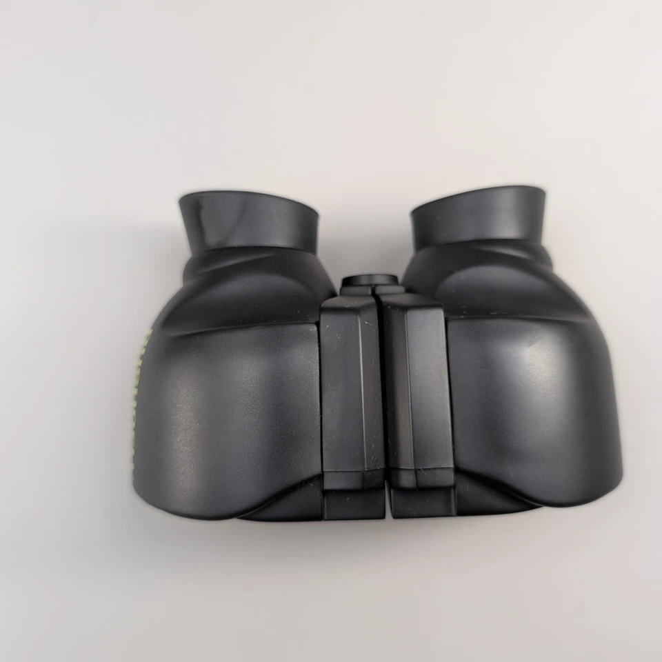 Bushnell Xtra-Wide 4x21 Sport Binoculars 13-0421 900' Field Of View w/ Case - Image 3 of 4