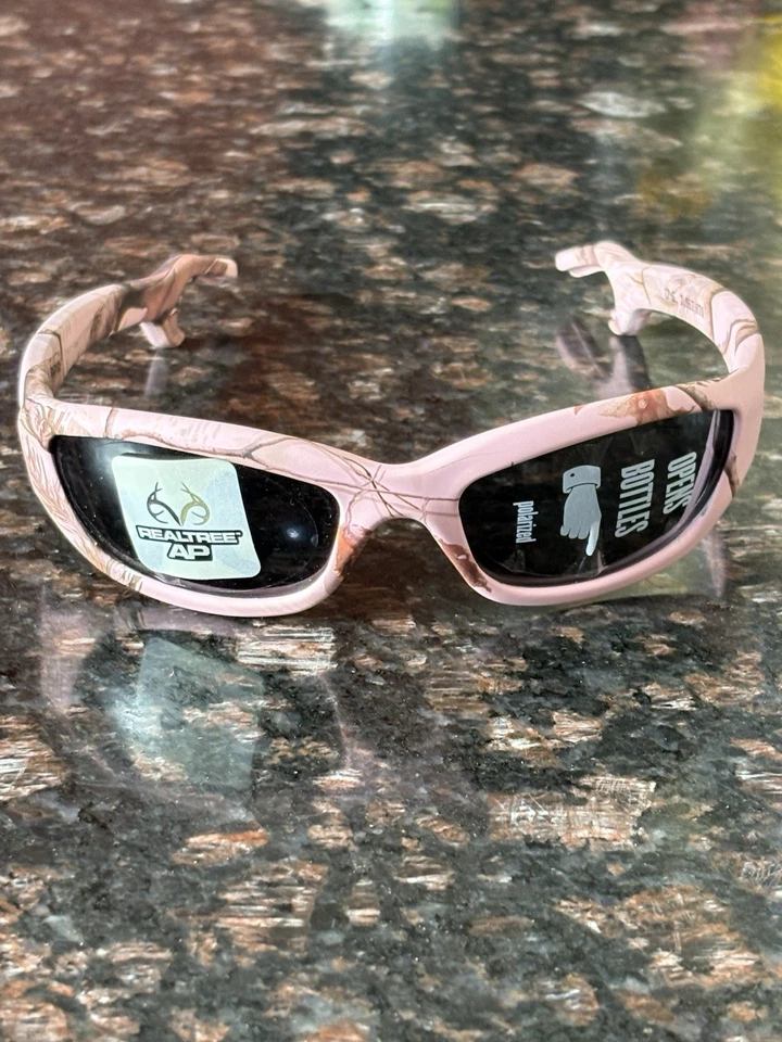 Gafas rosa camuflaje Real Tree con abrebotellas Foto 2 de 4