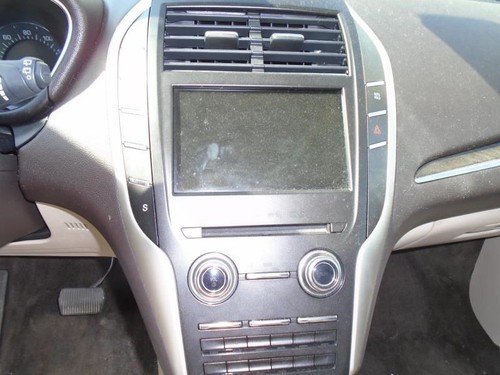 Speedometer Cluster MPH Fits 18 MKC 1143789 - Picture 11 of 12