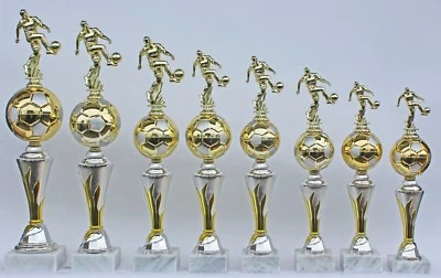 LÜCK POKALE 8er-Serie Pokal Pokale Fußball Figuren "on Fire 2.0" inkl. Gravuren