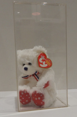 Ty Beanie Babies: UNCLE SAM the blue nose 4th of July BEAR . Retired 2007. NEW