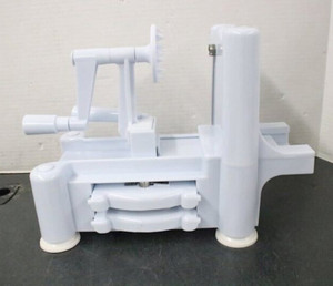 Sur la Table Vegetable Fruit Spiralizer Slicer Julienne Veggie Cutter