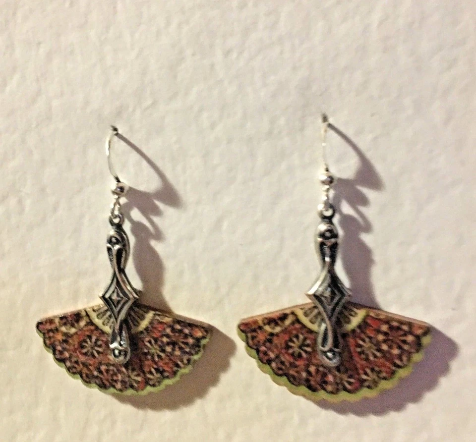 ART DECO STYLE JAPANESE FAN EARRINGS BROWN GREEN PRINT WOOD SILVER PLATED . HOOK - Image 2 of 4