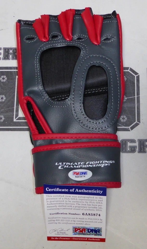 Kevin Randleman Signed UFC Glove PSA/DNA COA Pride FC Auto 19 20 23 26 28 31 35 - Image 4 of 4