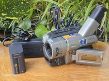 50832 Sony CCD-TRV80 Camcorder Hi8 NTSC Nightshot Tested w/ Charger