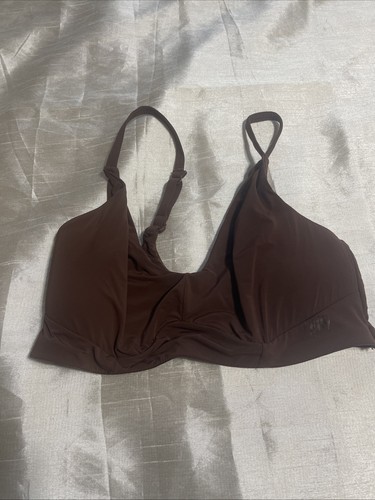 Yitty Fabletics Smoothed Reality Plunge Bra Size Medium Bossed Up Brown ...