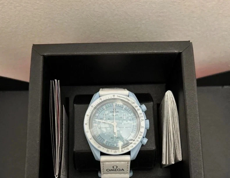 OMEGA ×Swatch Speedmaster MOONSWATCH未使用 Preços baixos em Relógios de pulso Swatch OMEGA Speedmaster | eBay