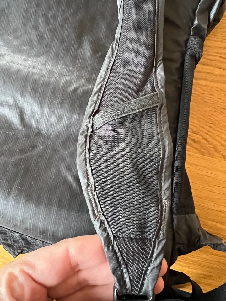 Rare Patagonia Ultralight Travel Backpack, Black, 48815F7 - Image 3 of 4