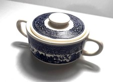 Blue Willow Covered Sugar Bowl Collectible Item