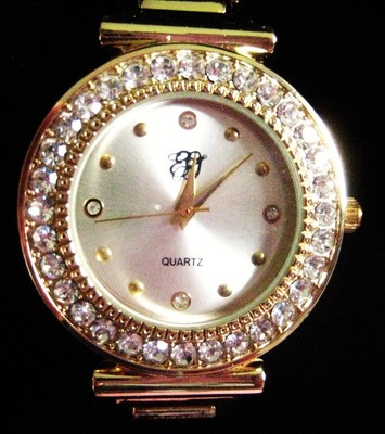 ELIZABETH TAYLOR WHITE DIAMONDS Watch Dazzling crystal  display picture 3