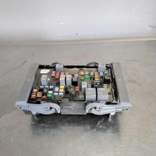 2010-2013 10-13 Chevrolet Silverado 1500 4.8l 5.3l 6.2l Engine Fuse Box Oem 2010-2013 10-13 Chevrolet Silverado 1500 4.8l 5.3l 6.2l Engine Fuse Box Oem
