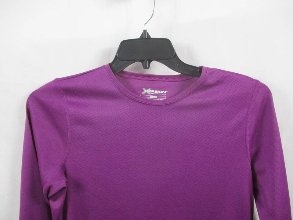 Camisa para mujer Xersion mediana púrpura cuello redondo manga larga atlética poliéster Foto 2 de 4