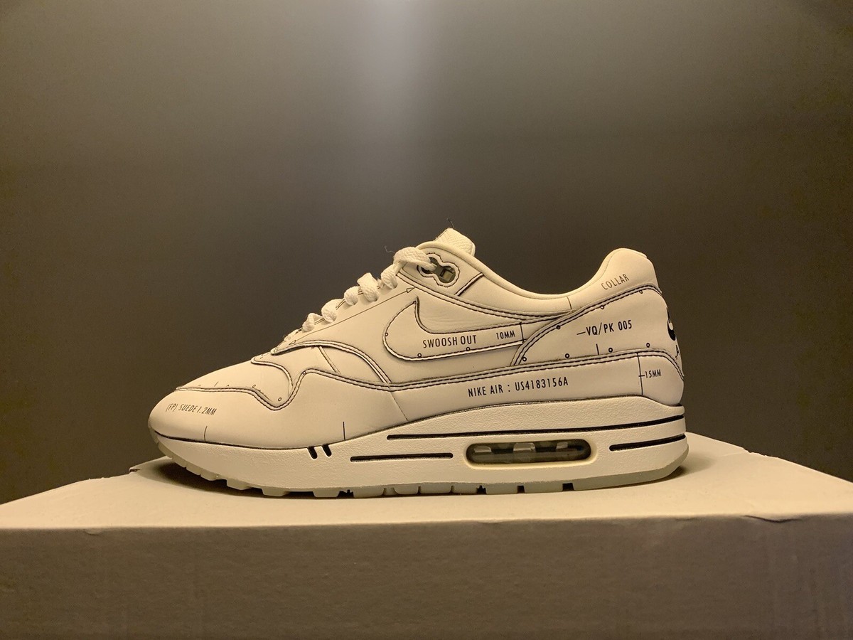air max sketch to shelf white