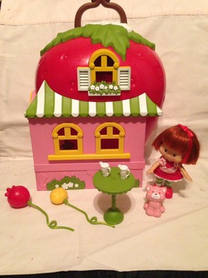 strawberry shortcake dollhouse