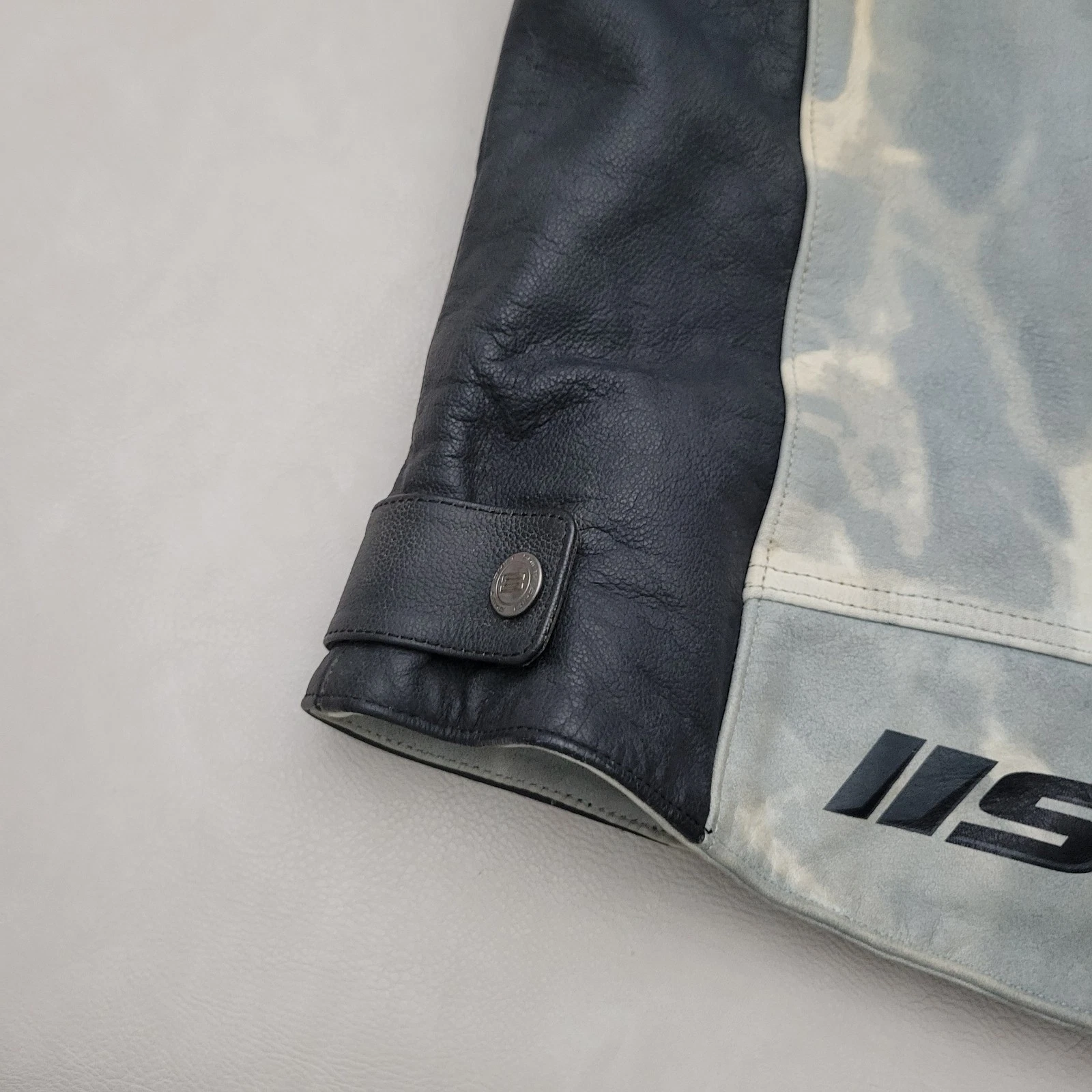 Genuine Shift Motorcycle Street Leather Jacket. Size XL - product detail image 16