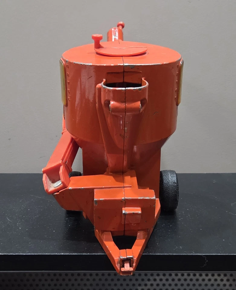 Molinillo mezclador fundido a presión naranja Ertl vintage 1/16 Foto 2 de 4