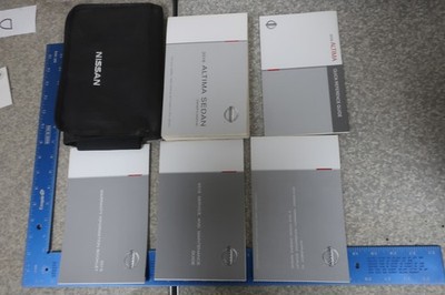 Nissan Altima SEdan Owner's Manual 2016 Book Set 16 Free Shipping OEM OM6
