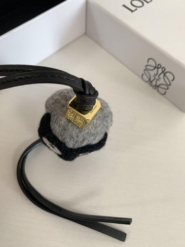 LOEWE Owl Charm Bag Charm Keychain in felt and calfskin Leather Gray with Box - Picture 7 of 12
