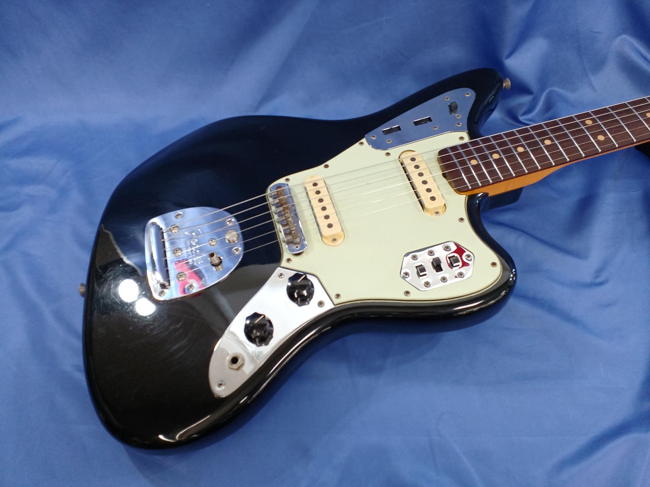 FENDER USA American Vintage '62 Jaguar Electric Guitar