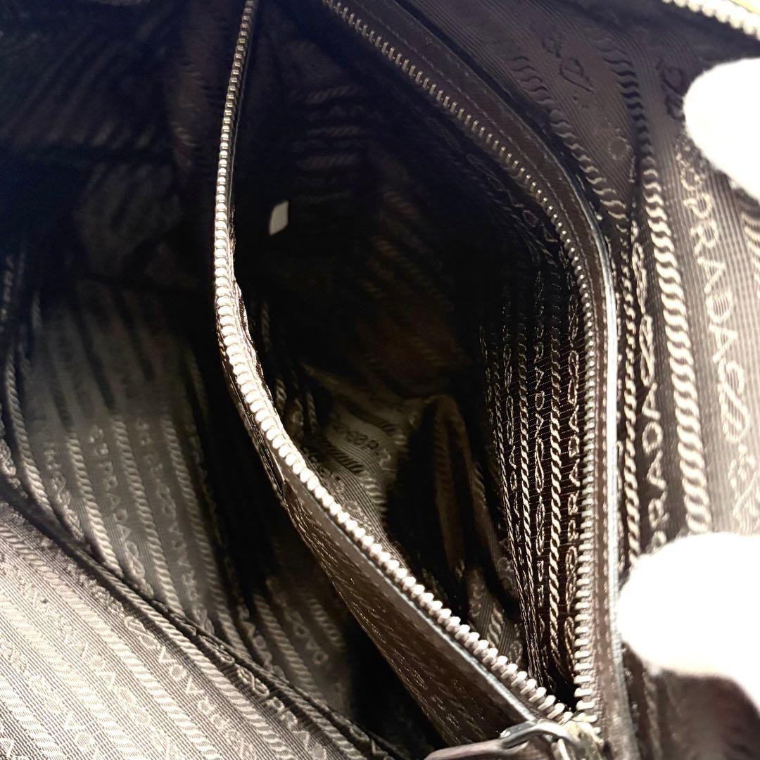 Excellent Condition PRADA Hobo One Shoulder Nylon Saffiano Leather Khaki thumbnail 10