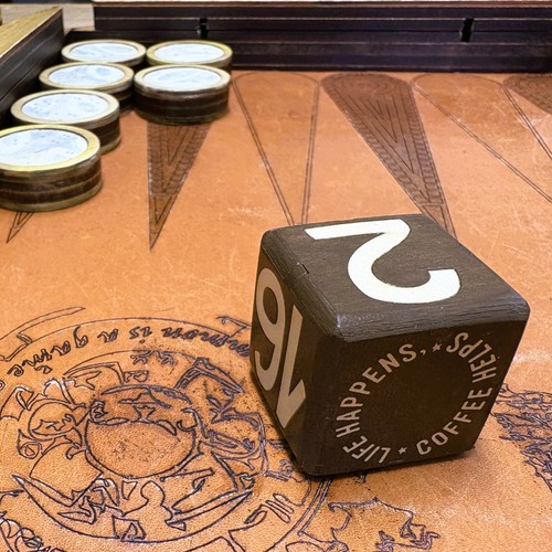 Life Happens Coffee Helps - Backgammon Doubling Cube 36mm - Picture 11 of 12